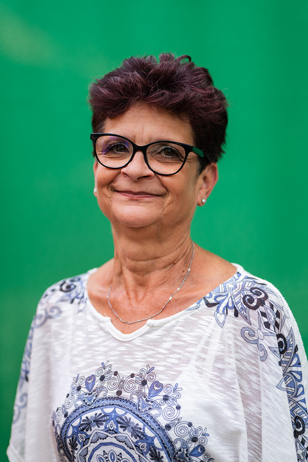 Sprőder Györgyné